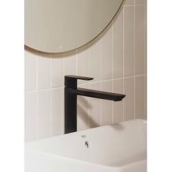 Compra Cala mez lav alto liso negro mate stock en Saneamientos