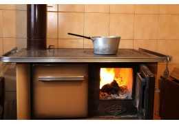 Estufas de leña: calor natural, ahorro y estilo para tu hogar